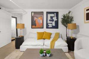 featured image of 173 N 7th St