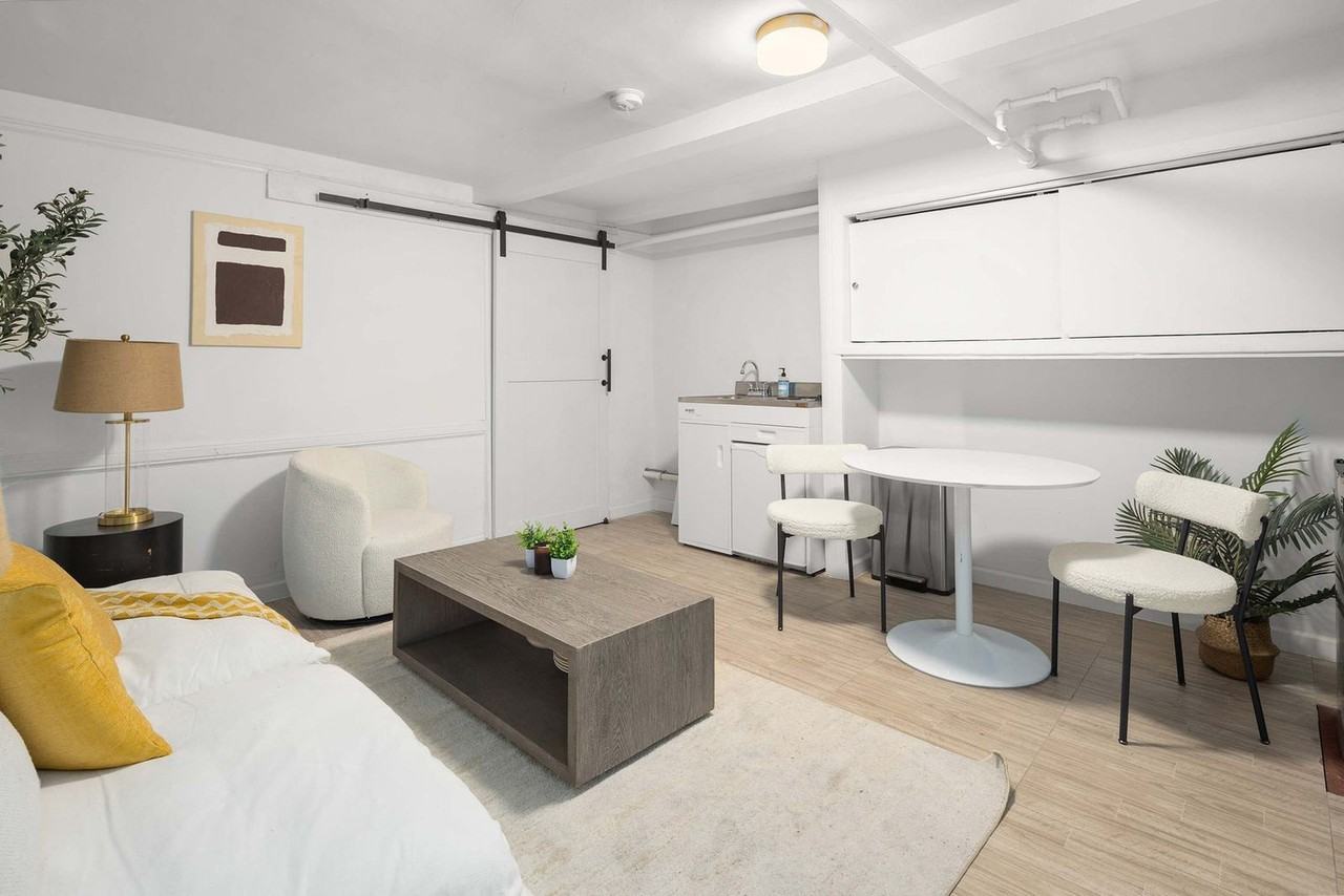 173 N 7th St #1257495P - Photo 3 of 14