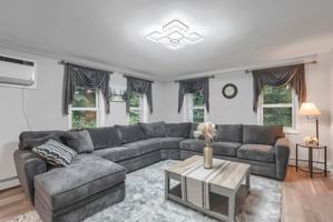 featured image of 751 Route 9w