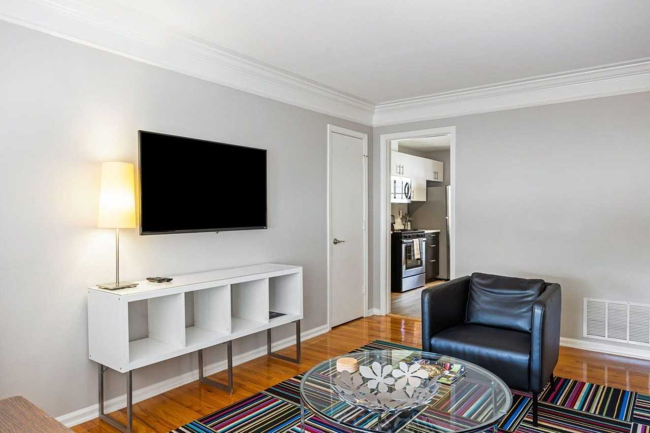 23 Standish Ave Nw #1226670P - Photo 4 of 22