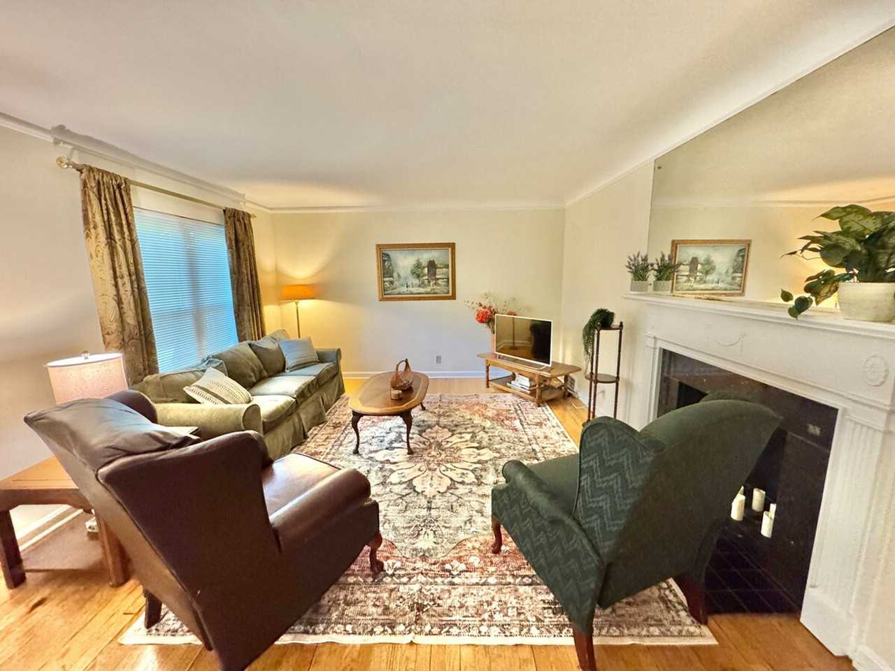 3649 Berkeley Rd #1234730P - Photo 2 of 33