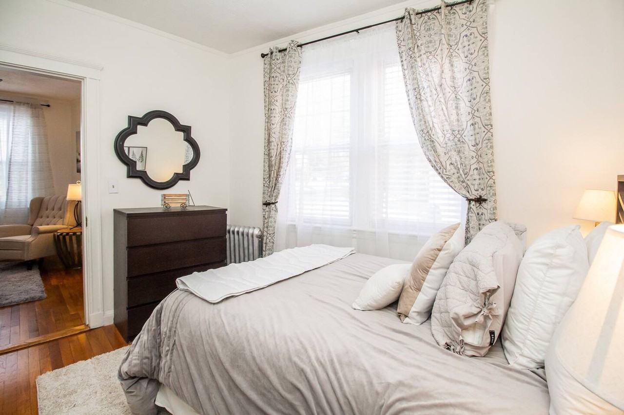 183 Kent St #1237993P - Photo 6 of 8