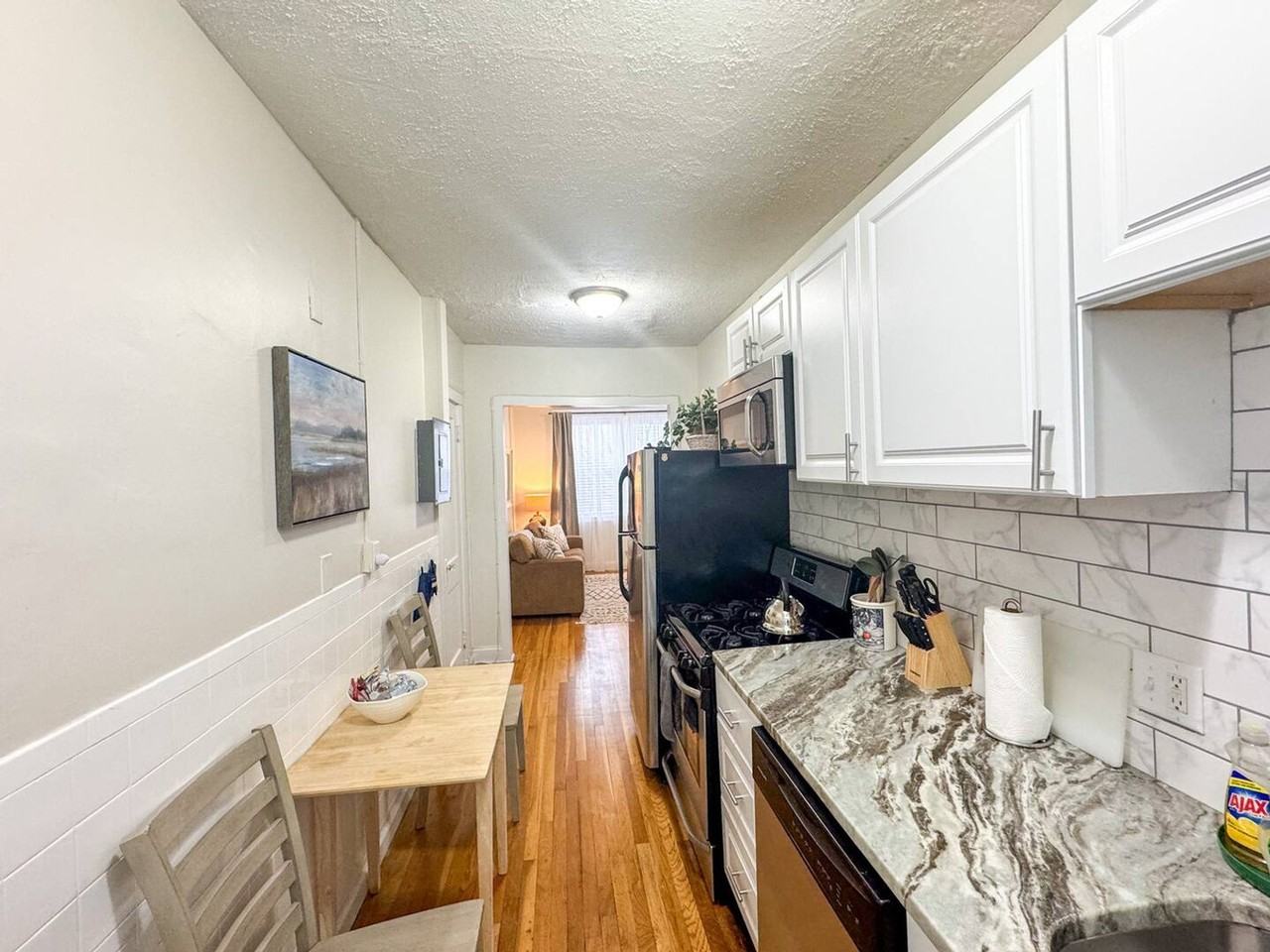 191 Kent St #1238057P - Photo 5 of 13