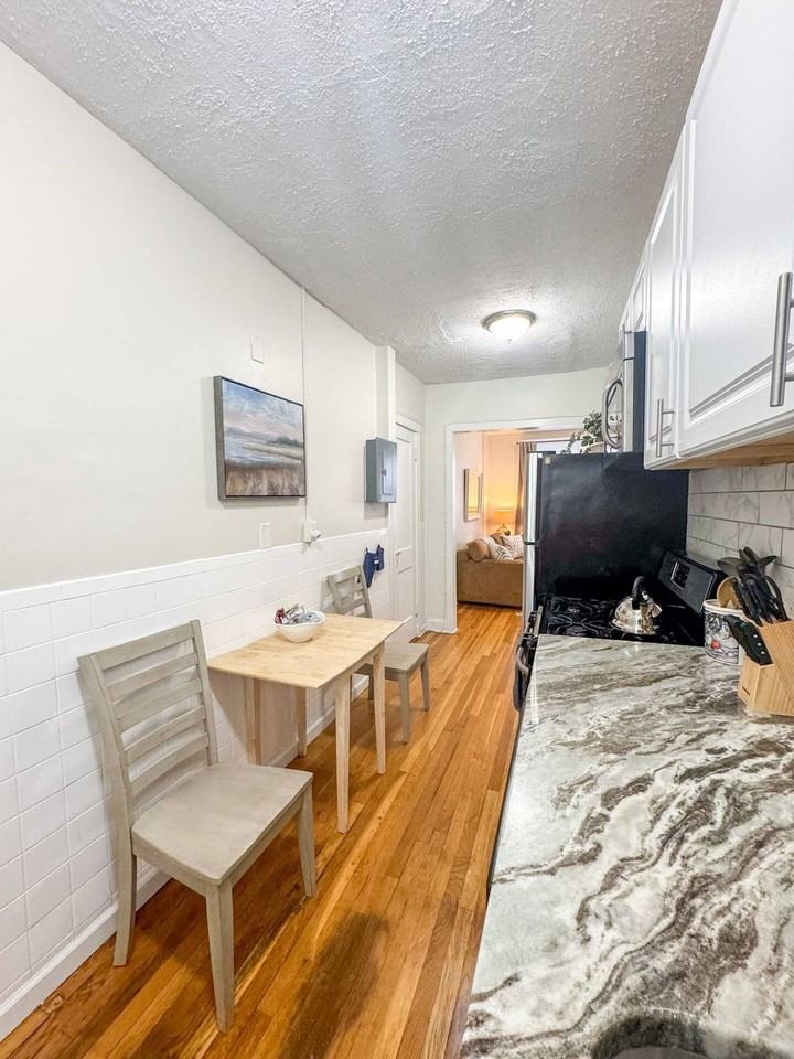 191 Kent St #1238057P - Photo 7 of 13