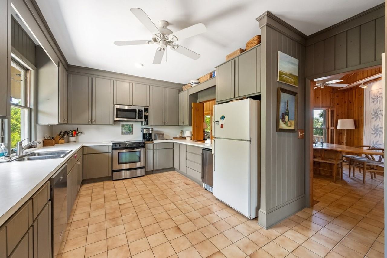 931 Debordieu Blvd #1253395P - Photo 5 of 30