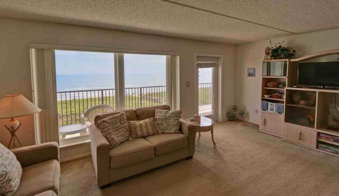 4004 Gulf Boulevard - Photo 2 of 37