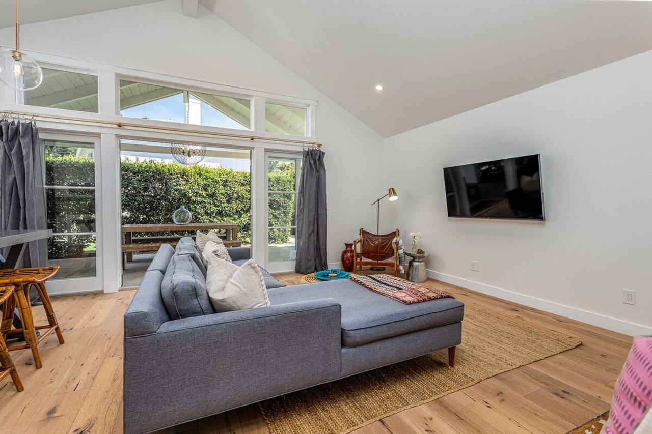 727 Sonrisa St #1255605P - Photo 4 of 33