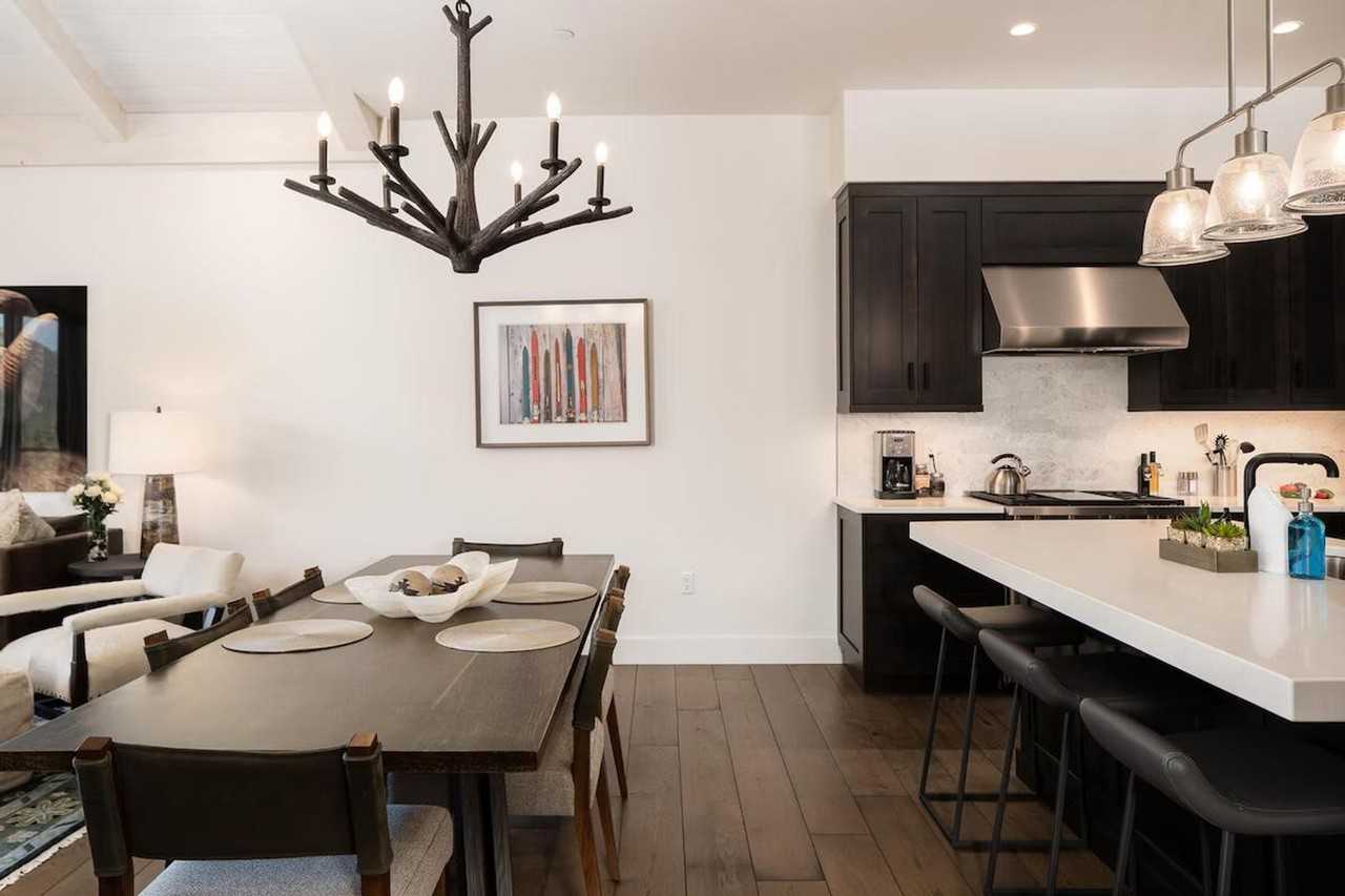 12 Wildwood Rd W #1255679P - Photo 5 of 19