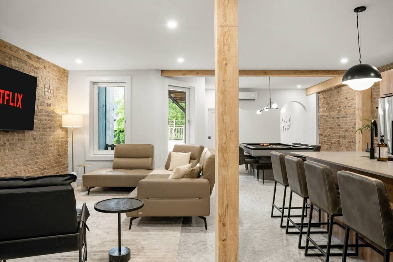 4268 Québec 335 - Photo 2 of 83