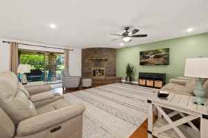 featured image of 1 Scotsdale Pl