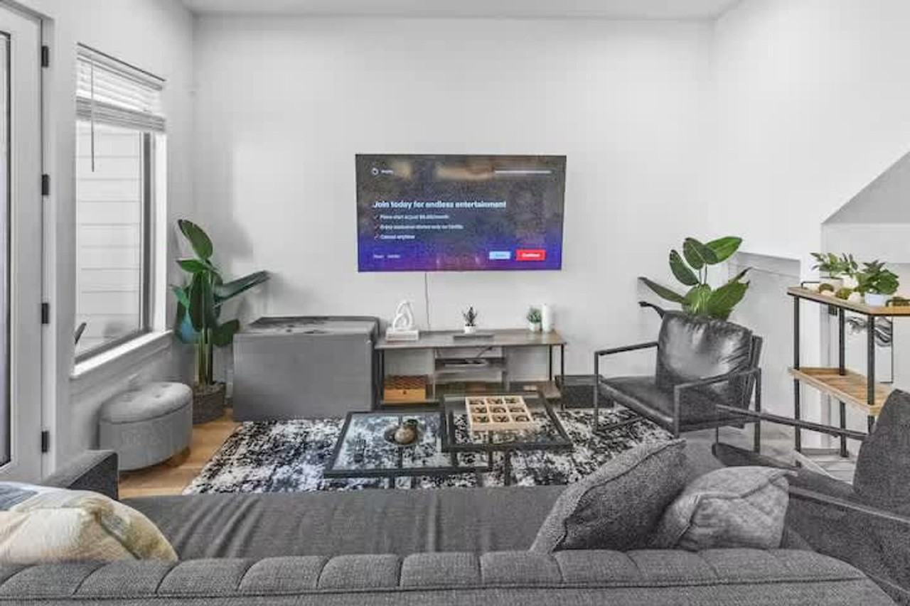 6740 Peerless Street - Photo 6 of 71