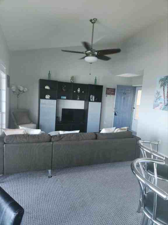 7200 N Highway 1 - Photo 7 of 11