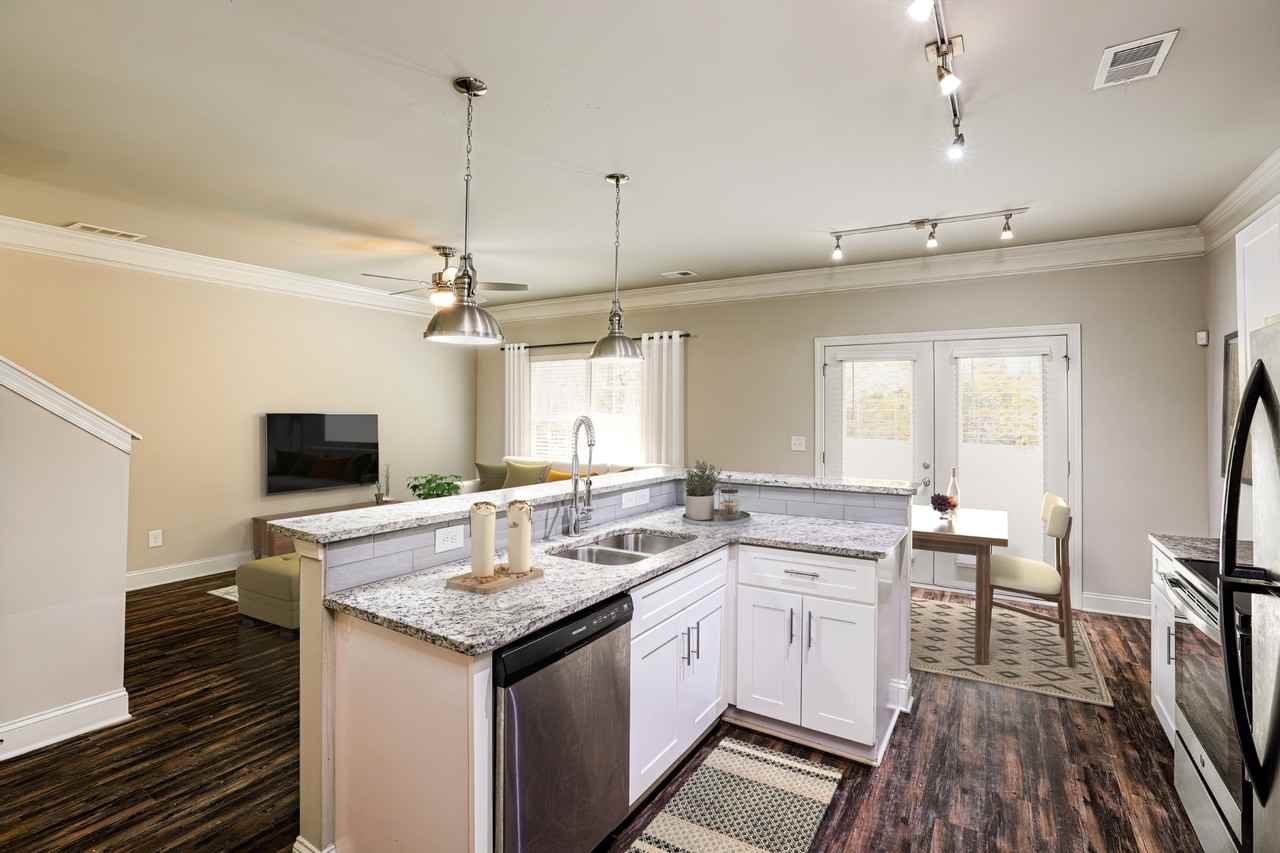 67 67 Jackson Court - Photo 4 of 31