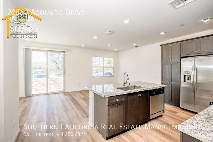 22860 Acoustic Dr - Photo 3 of 25