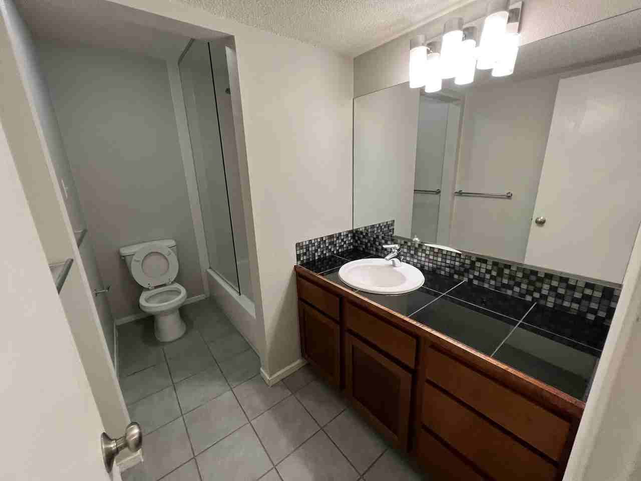 Nob Hill Homes - Photo 4 of 9