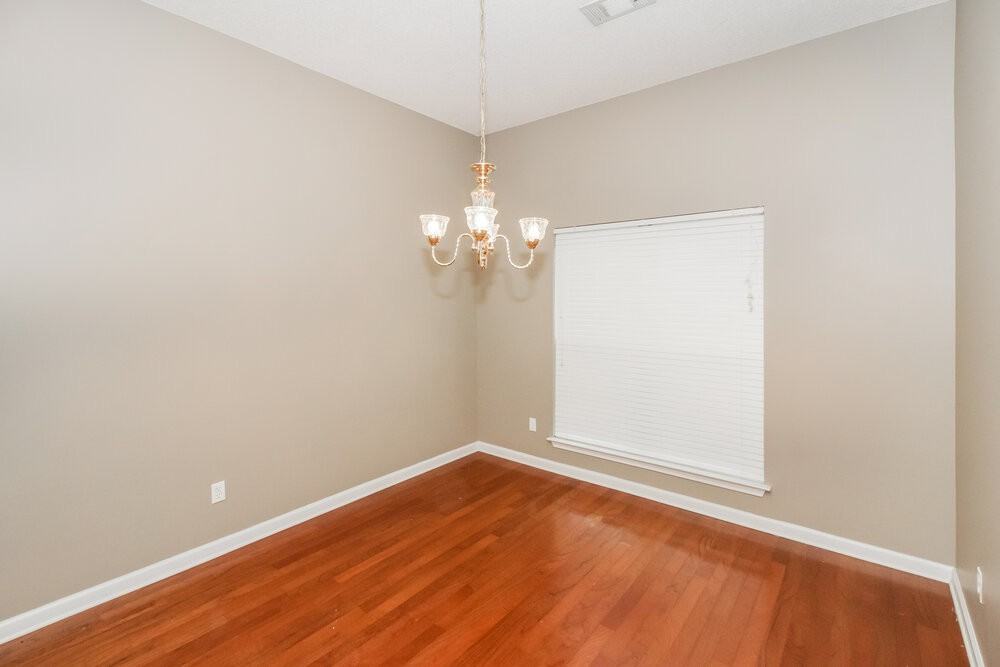 9410 Grove Rd - Photo 4 of 16