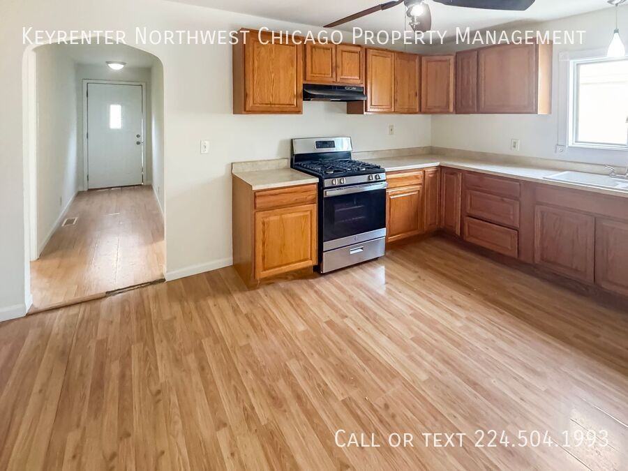 197 E Grand Ave - Photo 2 of 20