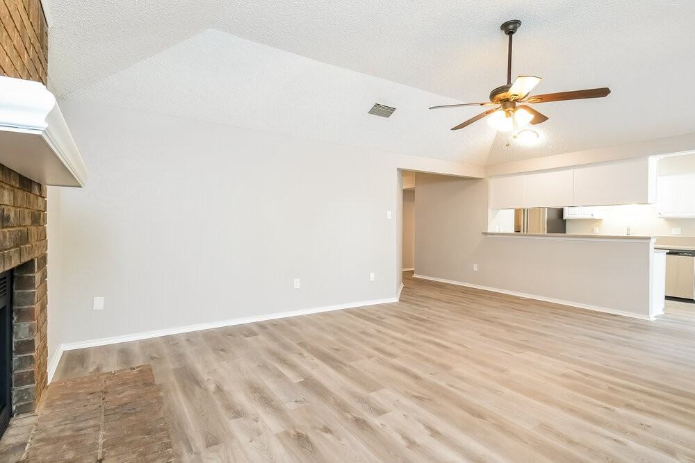 2408 Havenwood Dr - Photo 4 of 15