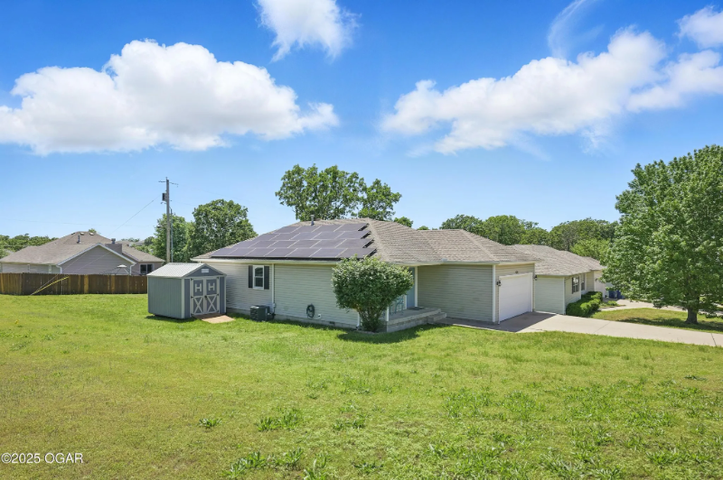 4206 W 27th St - Photo 3 of 17