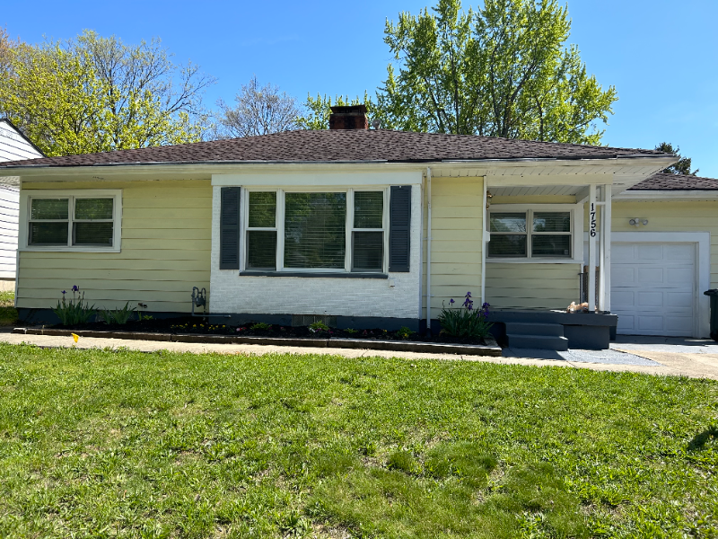 1756 Princeton Dr - Photo 2 of 16