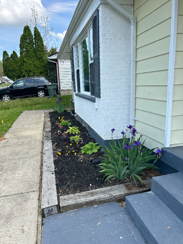 1756 Princeton Dr - Photo 3 of 16