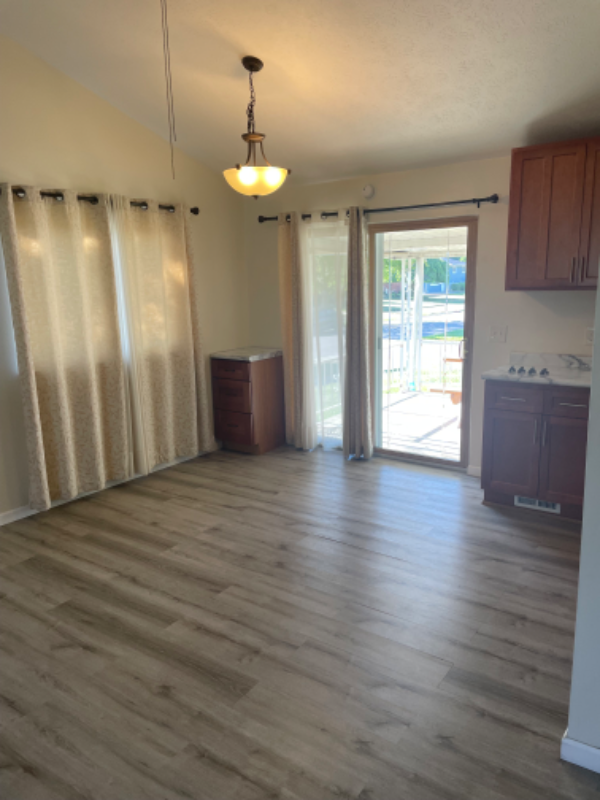 17124 Cambridge Blvd - Photo 4 of 17