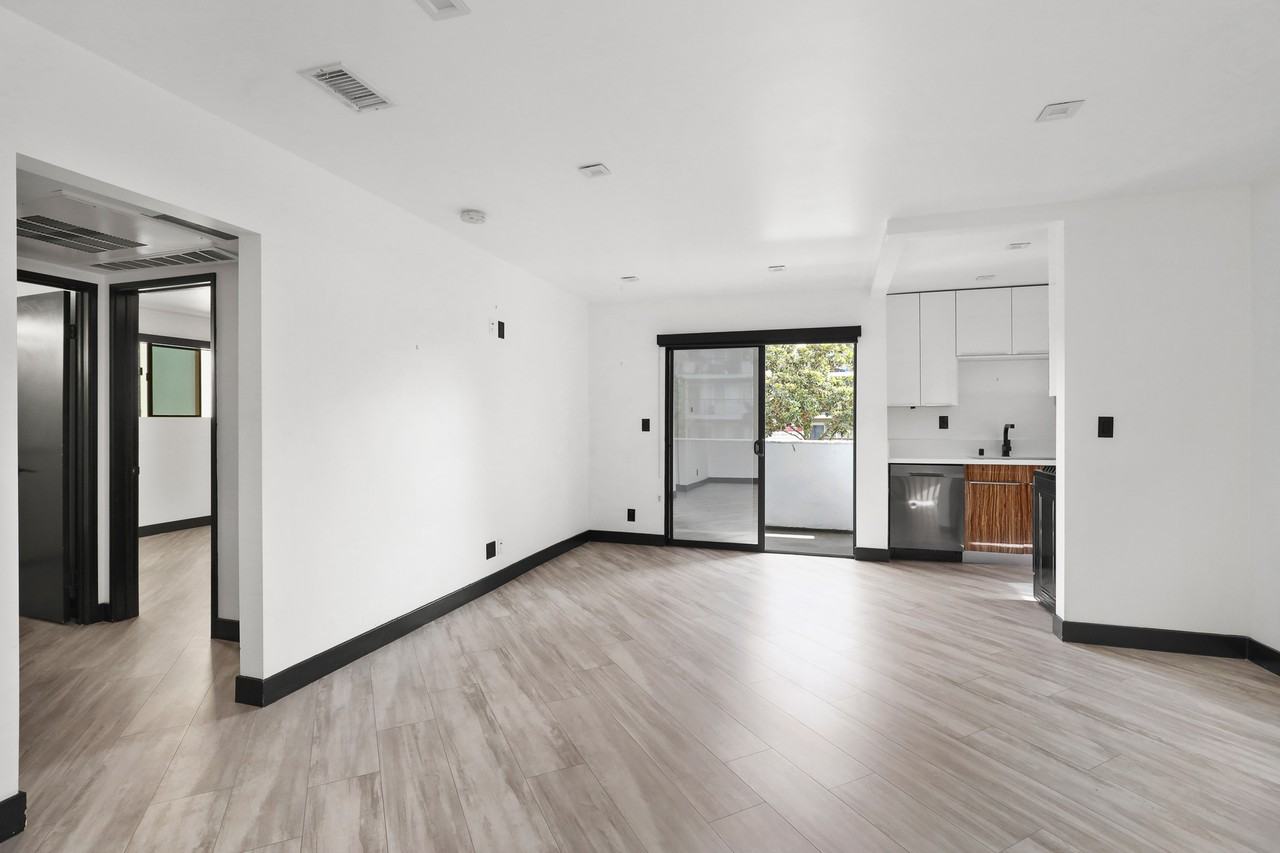5667 La Mirada Avenue #3 - Photo 6 of 19