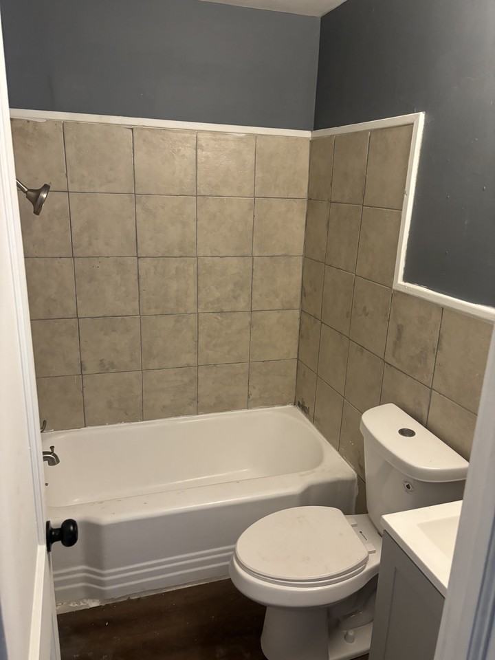 2962 Greenwood Ave #NA - Photo 6 of 13