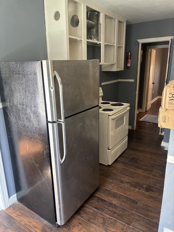 2962 Greenwood Ave #NA - Photo 7 of 13