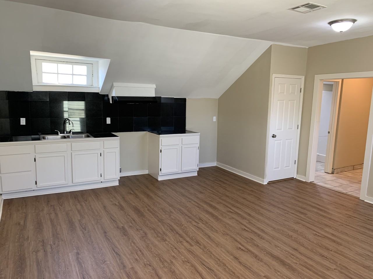 2128 Louisiana Ave #2128A - Photo 2 of 6