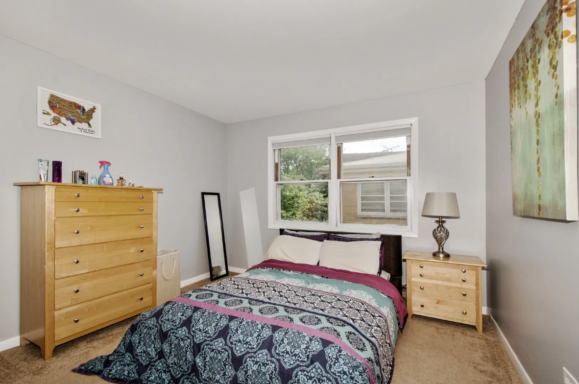 4826 N Linder Ave #3A - Photo 5 of 10