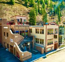 featured image of 206 Eagle St