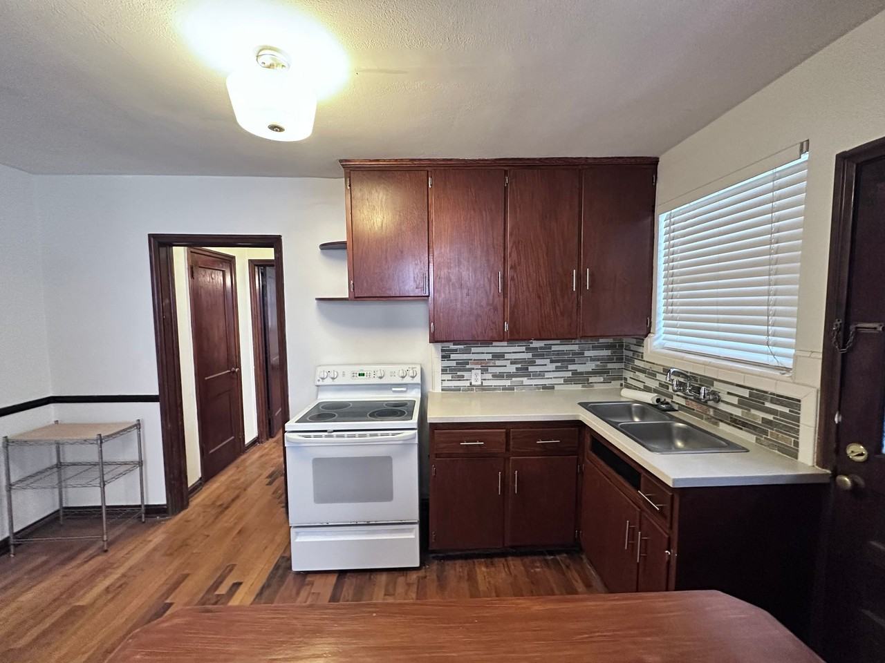 *** TWO WEEKS FREE*** Live Close to Everything – 1BR in Southside Jax - Photo 5 of 11