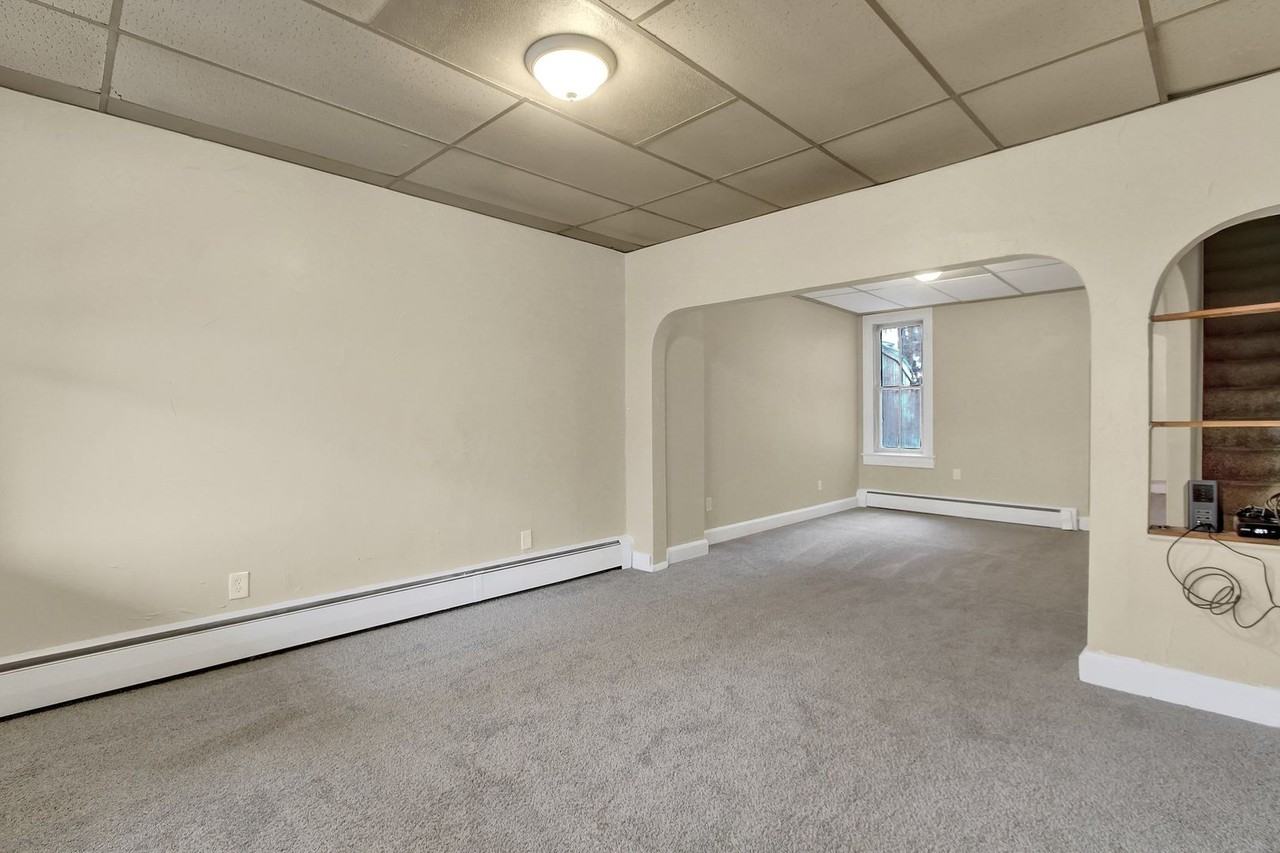 1009 North Duke Street - Photo 2 of 21