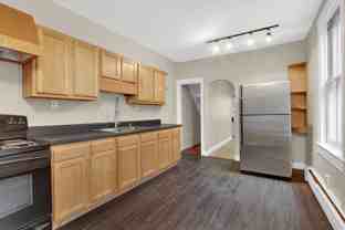 1009 N Duke St - Photo 1 of 1