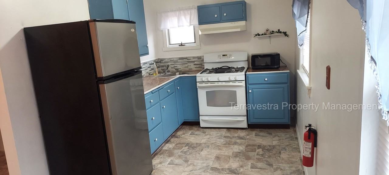 6308 Whittier Dr - Photo 2 of 19