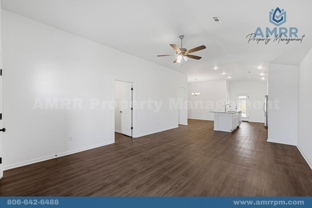 1003 Sw 3rd Ave - Photo 3 of 29