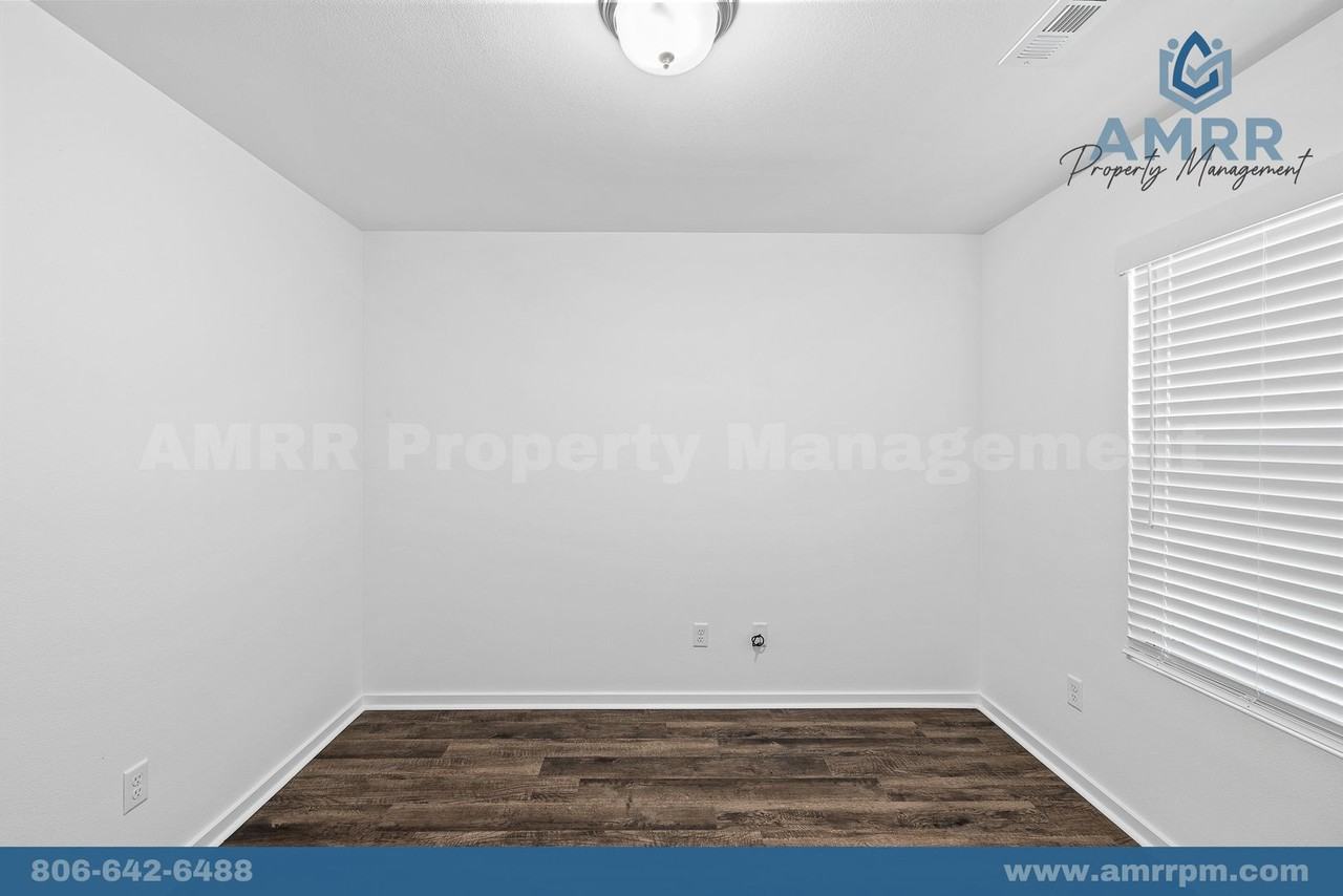 1106 Sw 3rd Ave - Photo 4 of 29