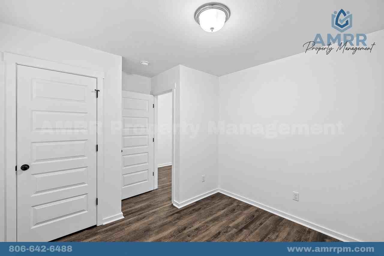 1106 Sw 3rd Ave - Photo 5 of 29