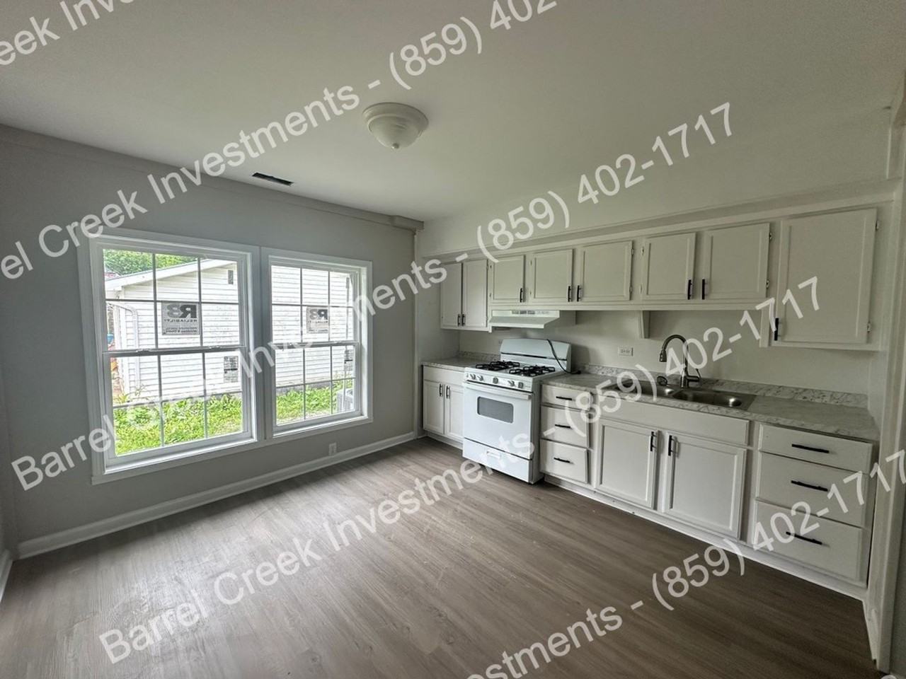 115 Robertson Ln - Photo 2 of 21