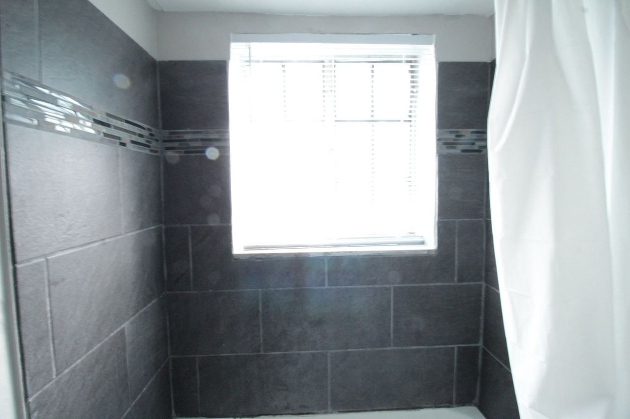 1624 S High St - Photo 6 of 17