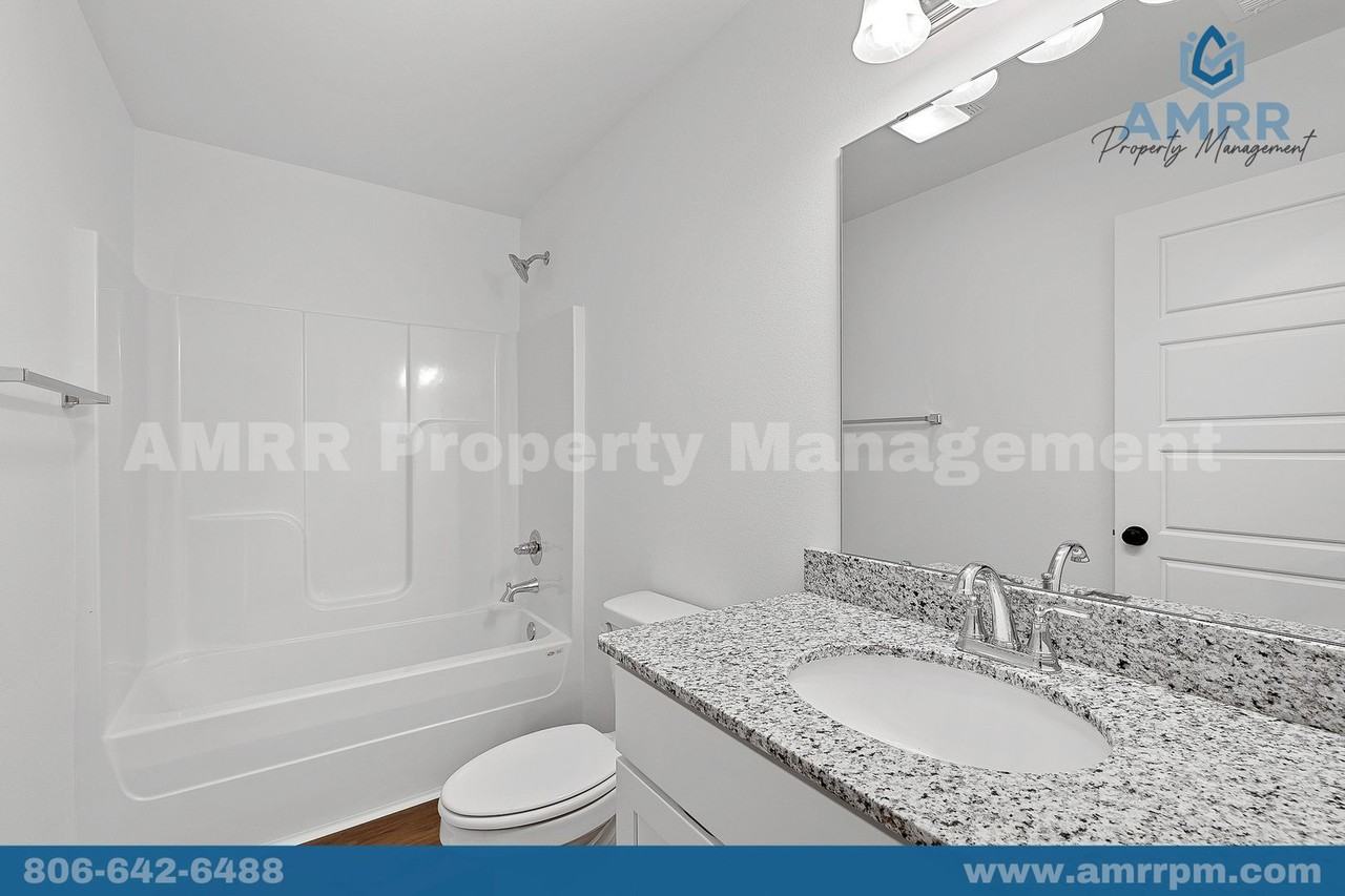 1008 Southwest Shirley Avenue - Photo 7 of 31