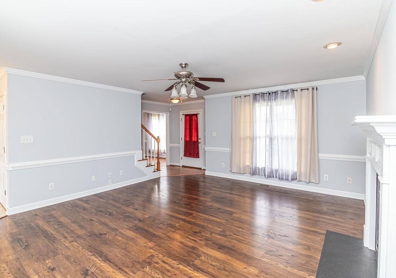 109 Beatrice Dr - Photo 3 of 22