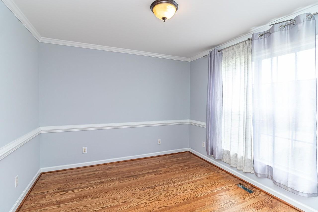 109 Beatrice Dr - Photo 7 of 22