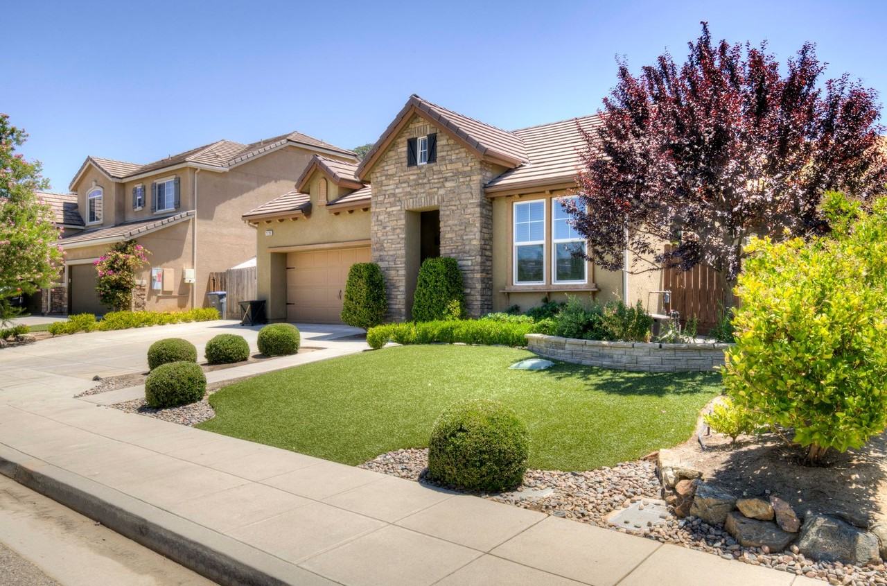 21230 Tramonto Ln - Photo 2 of 14