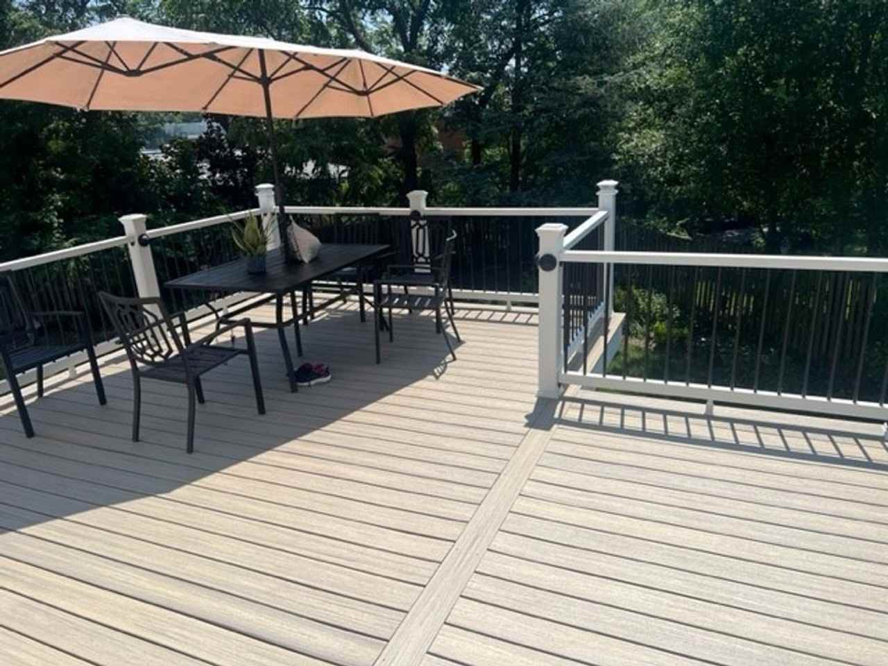 5915 Parkridge Ln - Photo 3 of 40