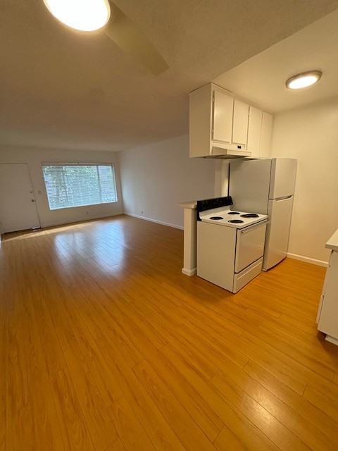 11932 Courtleigh Drive #7 - Photo 7 of 9