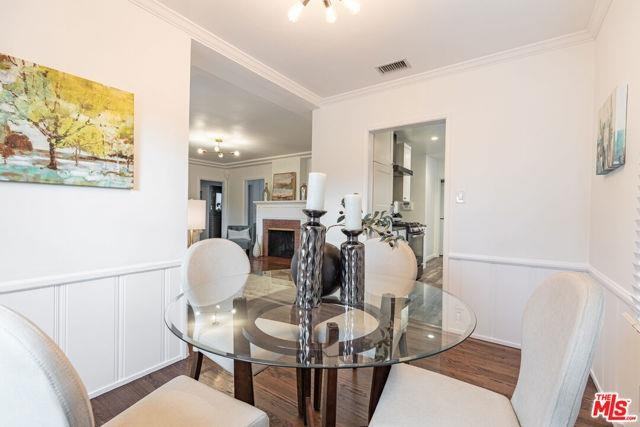 5732 Vesper Ave - Photo 3 of 8