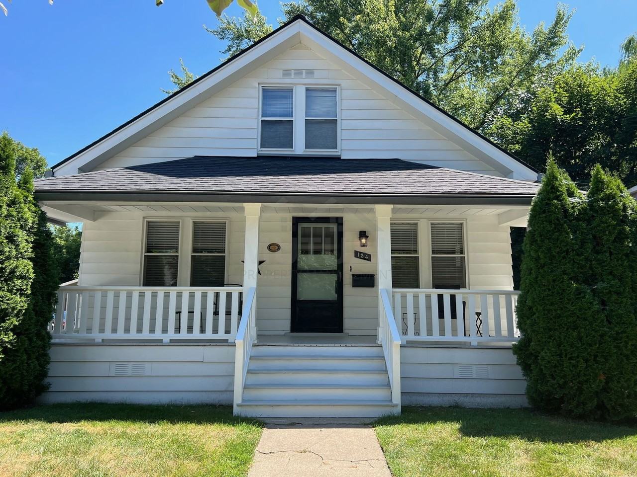 134 Highland Ave - Photo 2 of 8