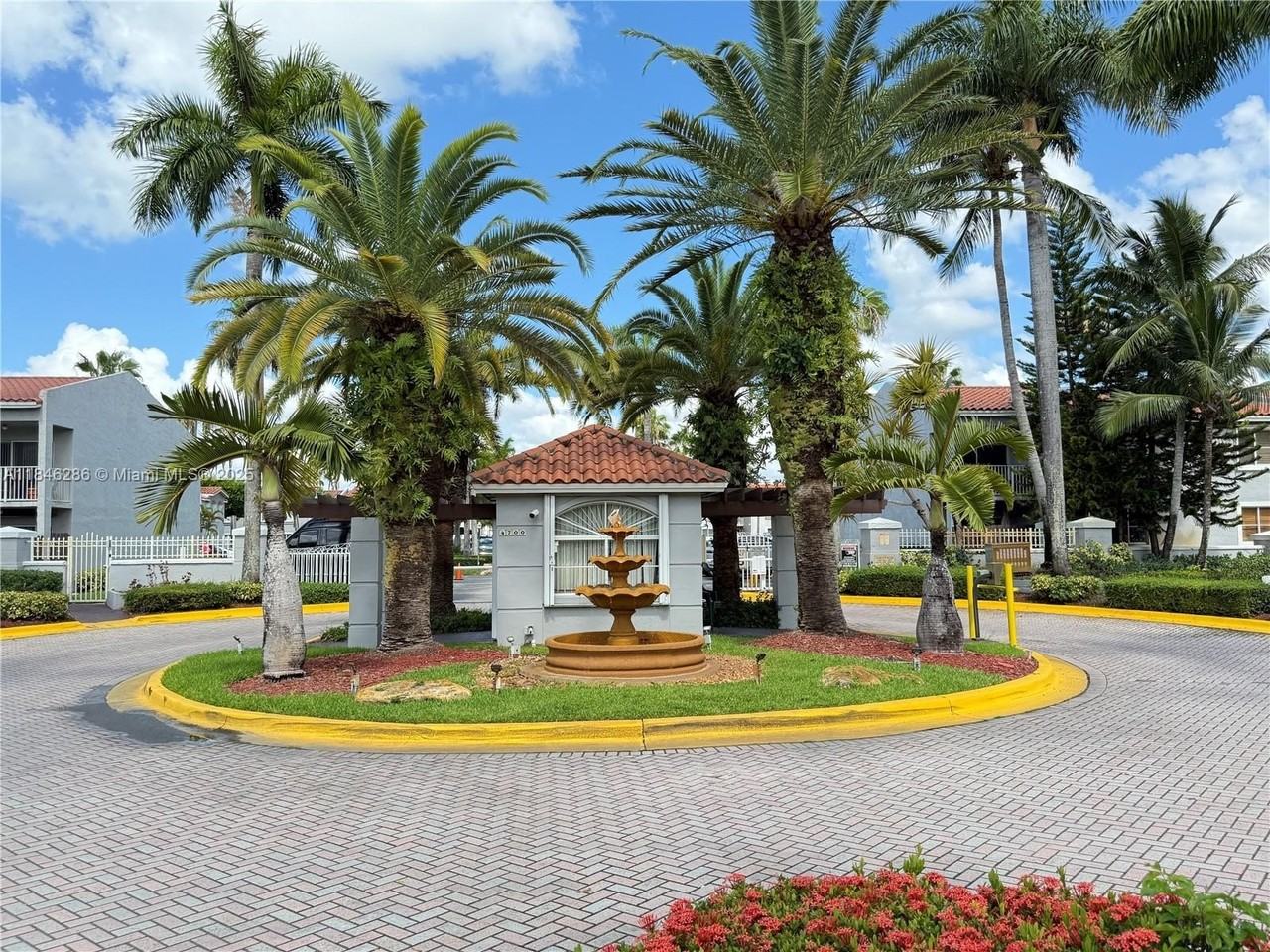 4764 Nw 114th Ave #202 - Photo 2 of 19